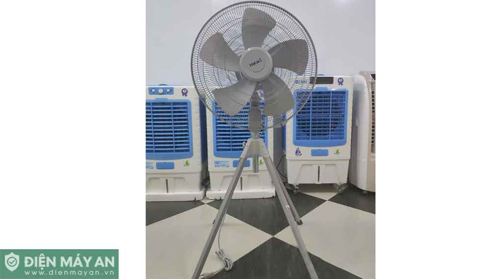Quạt đứng công nghiệp Hatari 5 cánh IQ22M1 199W